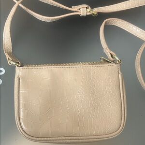 Wild Fable Beige Crocodile-Embossed Shoulder Bag